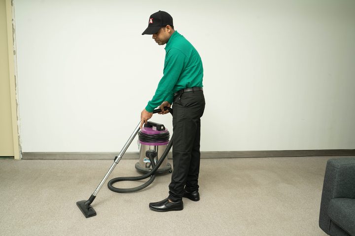 Cleaning services gallery image 1